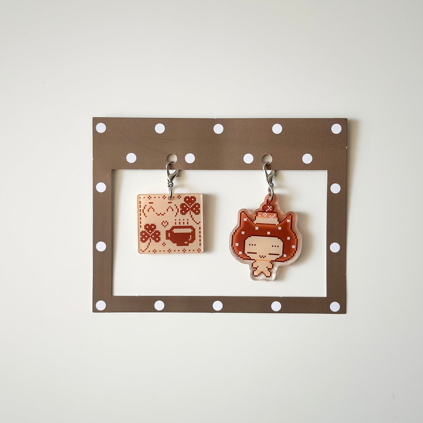 مداليات نافذة الزجاج