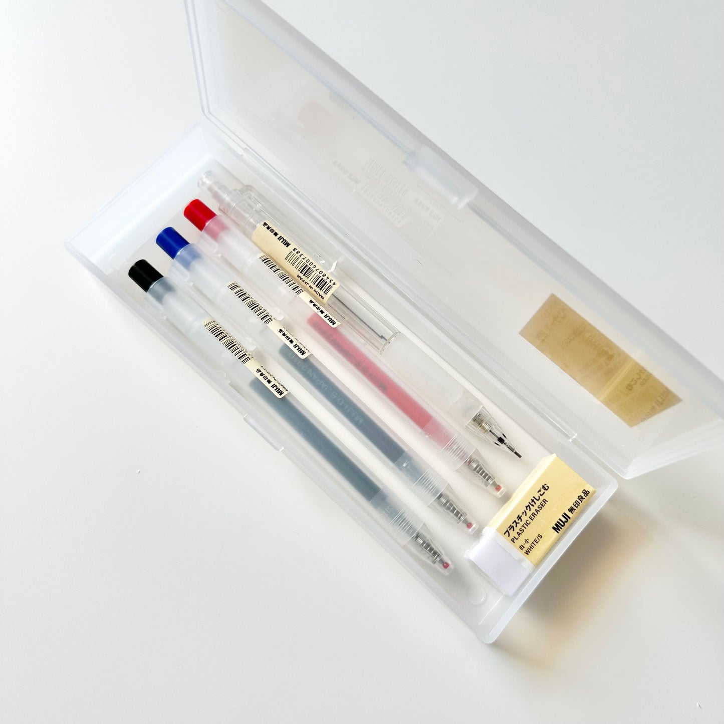 محفظة شفافة من Muji اليابان