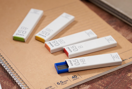 لب رصاص Smudge-Proof من UNI Mitsubishi