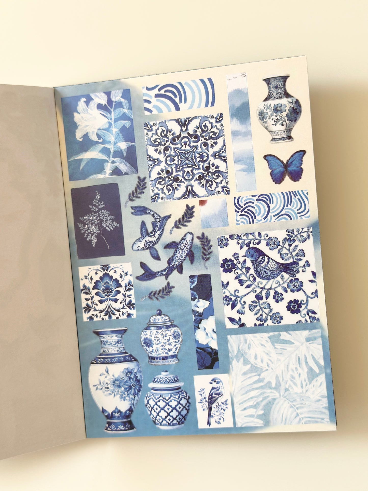 كتيب ملصقات : أحلام قديمة على ضوء النجوم