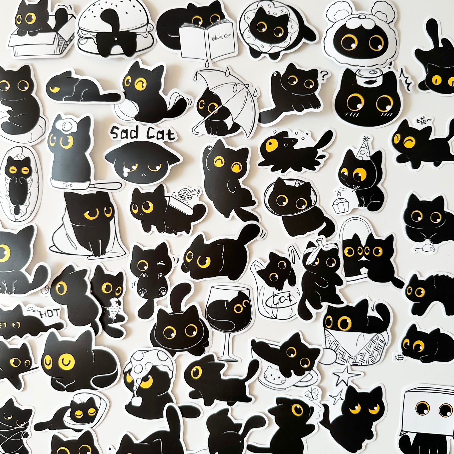 ملصقات مضادة للماء : القط الاسود