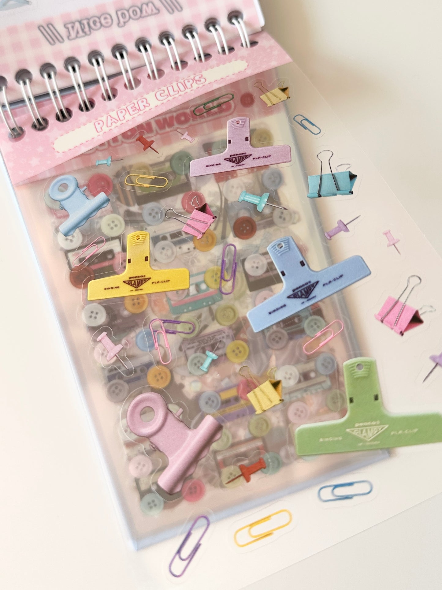 كتيب ملصقات Love boundless ( اكثر من 700 ملصق )