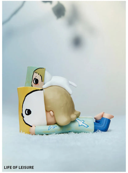 ( عشوائي ) مجسمات Nyota / I am the season من بوب مارت