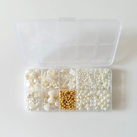 علبة خرز : لؤلؤ ابيض