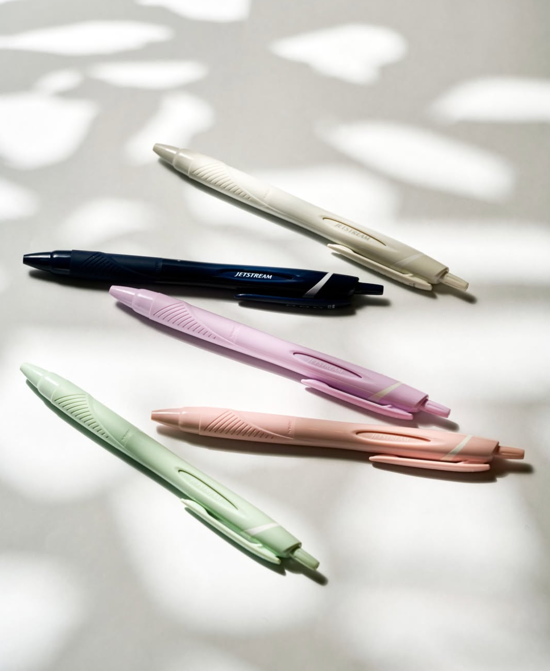 قلم جاف زيتي Jetstream من Uni 0.5